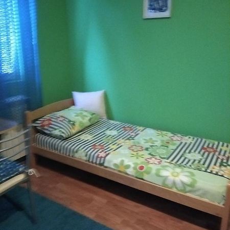 Buric Rooms Niksic ภายนอก รูปภาพ