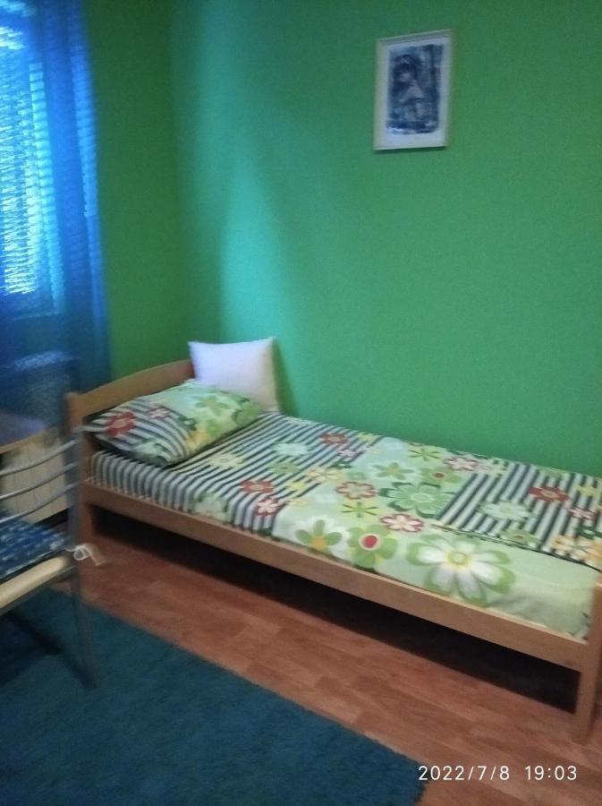 Buric Rooms Niksic ภายนอก รูปภาพ