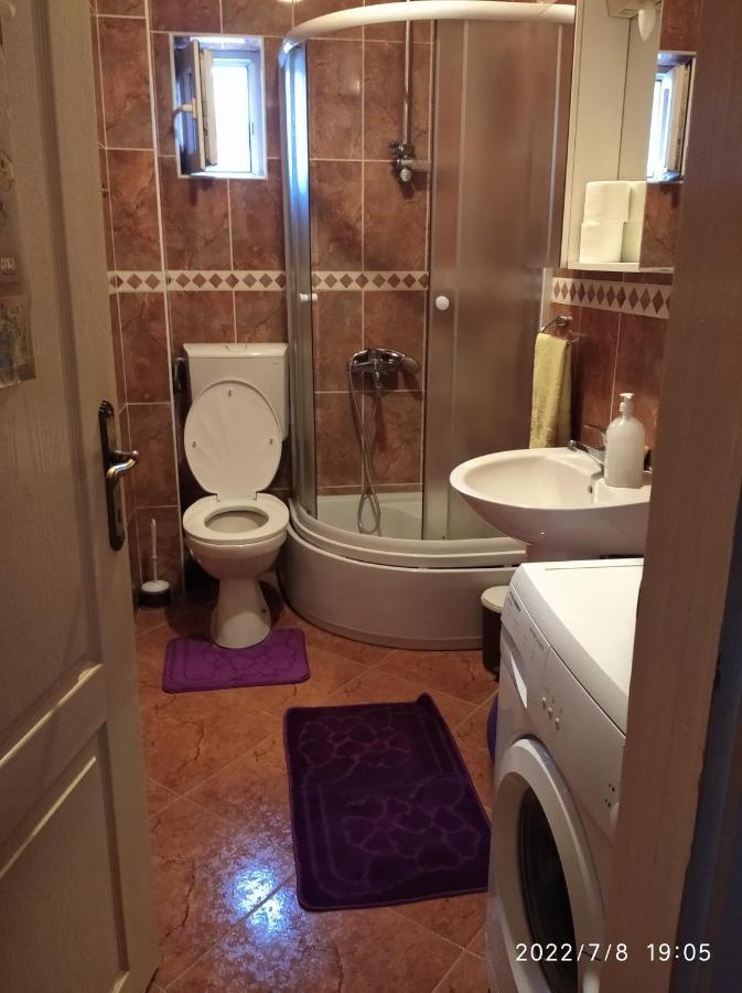 Buric Rooms Niksic ภายนอก รูปภาพ