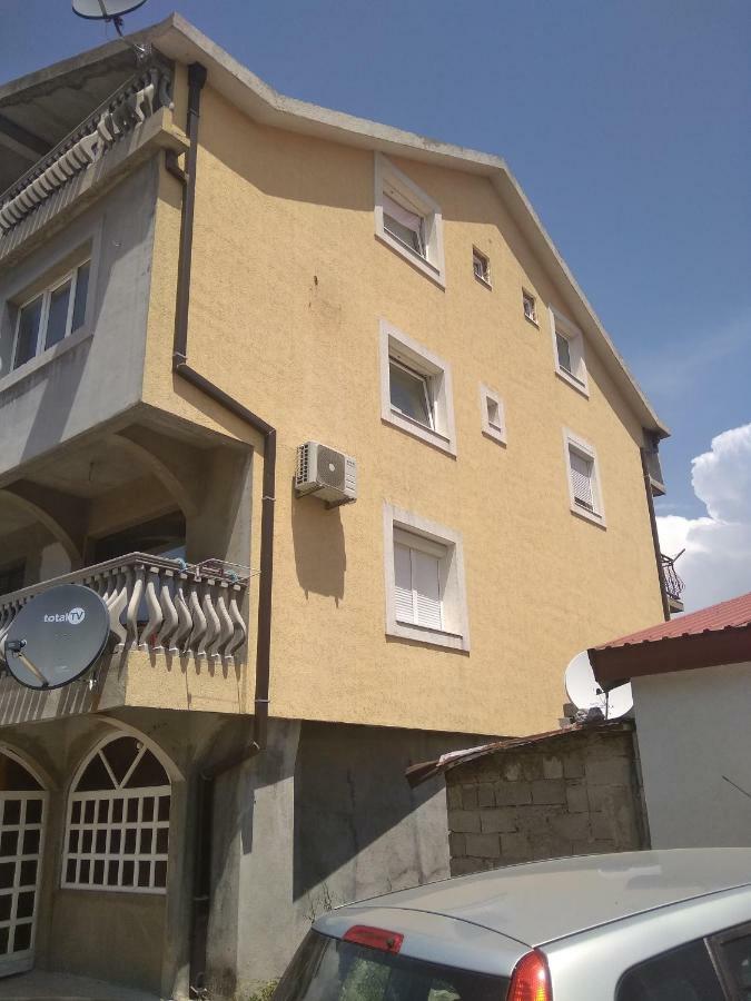 Buric Rooms Niksic ภายนอก รูปภาพ