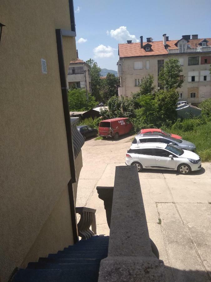 Buric Rooms Niksic ภายนอก รูปภาพ